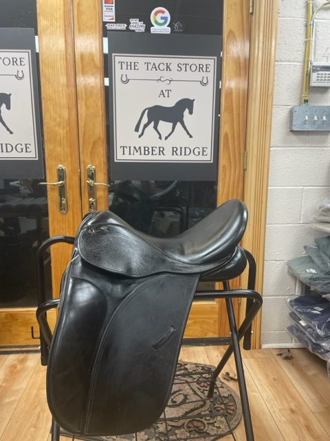 County Perfection Lisa Wilcox Dressage Saddle